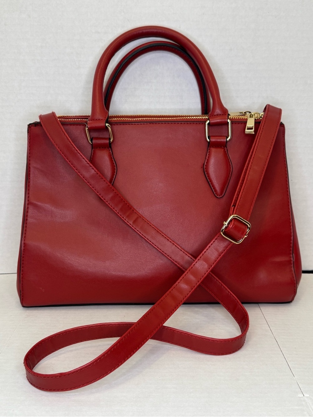 Christian Siriano Red Top-Handle Leather Satchel with Shoulder Strap - Picture 2 of 10